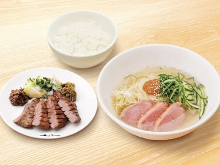 牛タン利休 冷麺