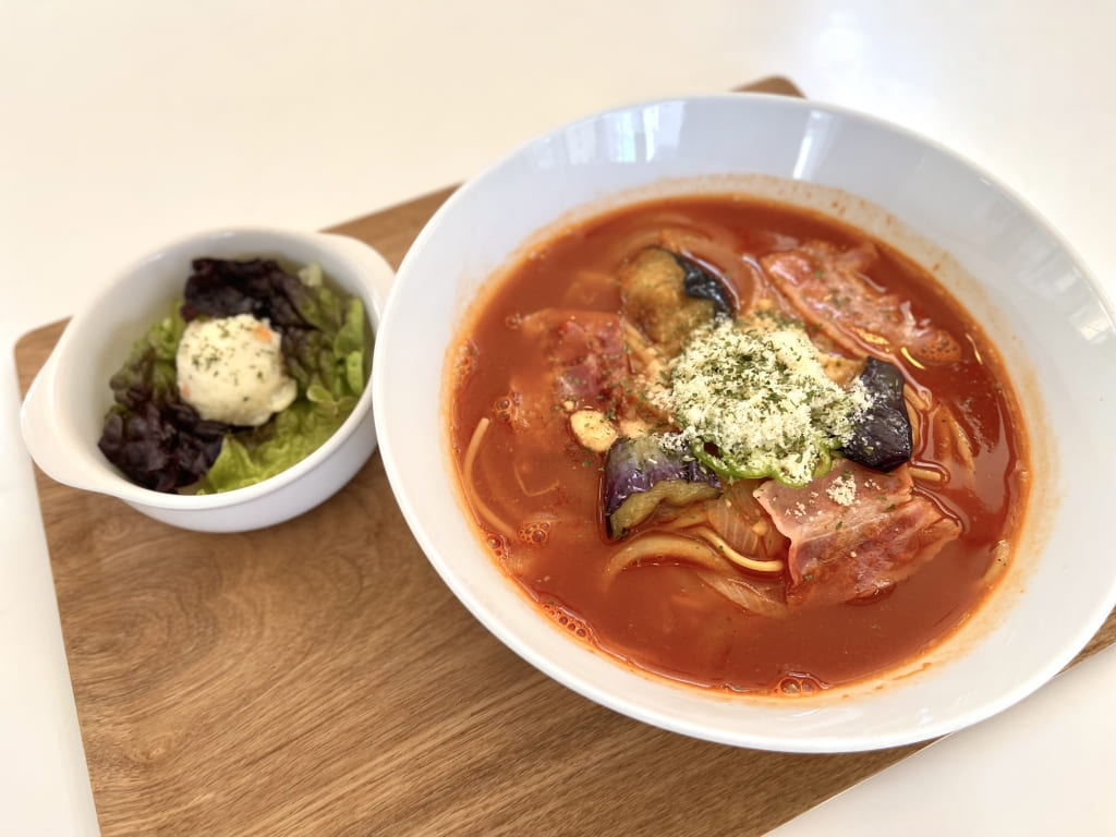 となんカナン トマトスープ