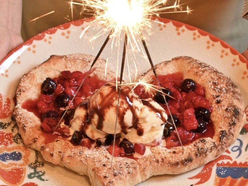 イタリアンキッチン デザートピザ