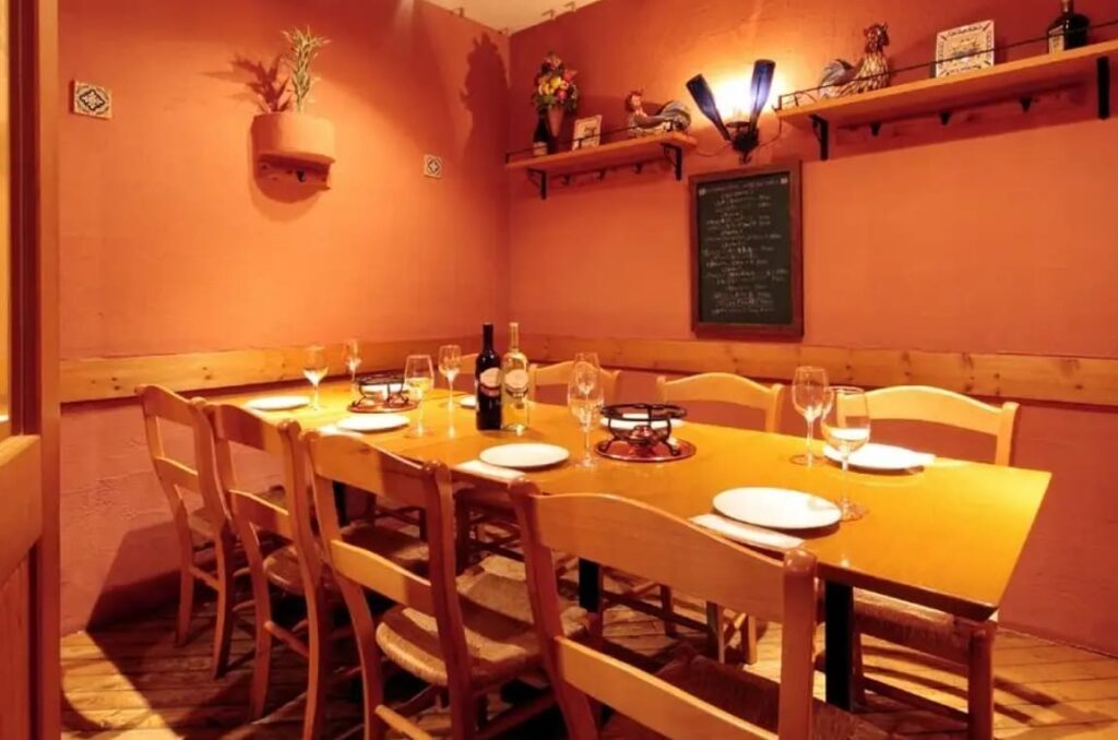 イタリア厨房 麦畑店内