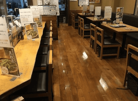 牛たん炭焼 利久 東七番丁店店内