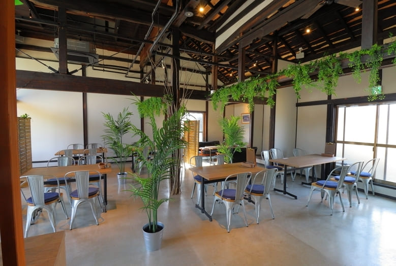 庭カフェ AZUMA 36 cafe店内