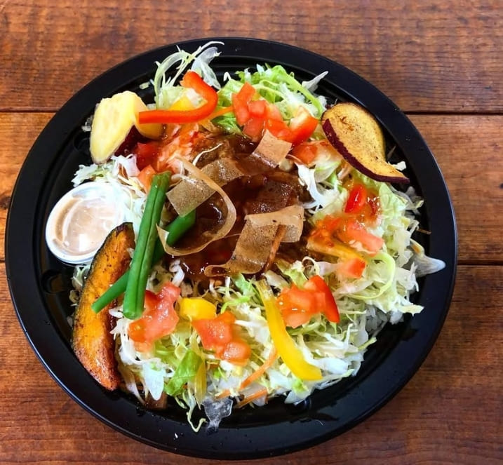 Cafe 桑の実サラダ