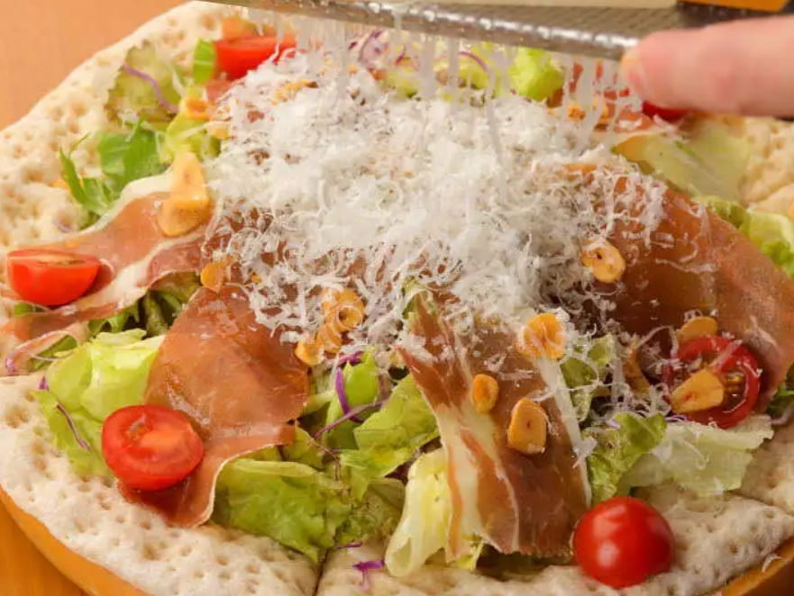 イタリア厨房 麦畑サラダ