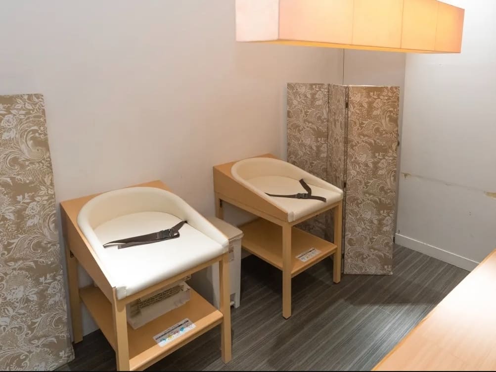 KICHIRI MOLLISオムツ替え